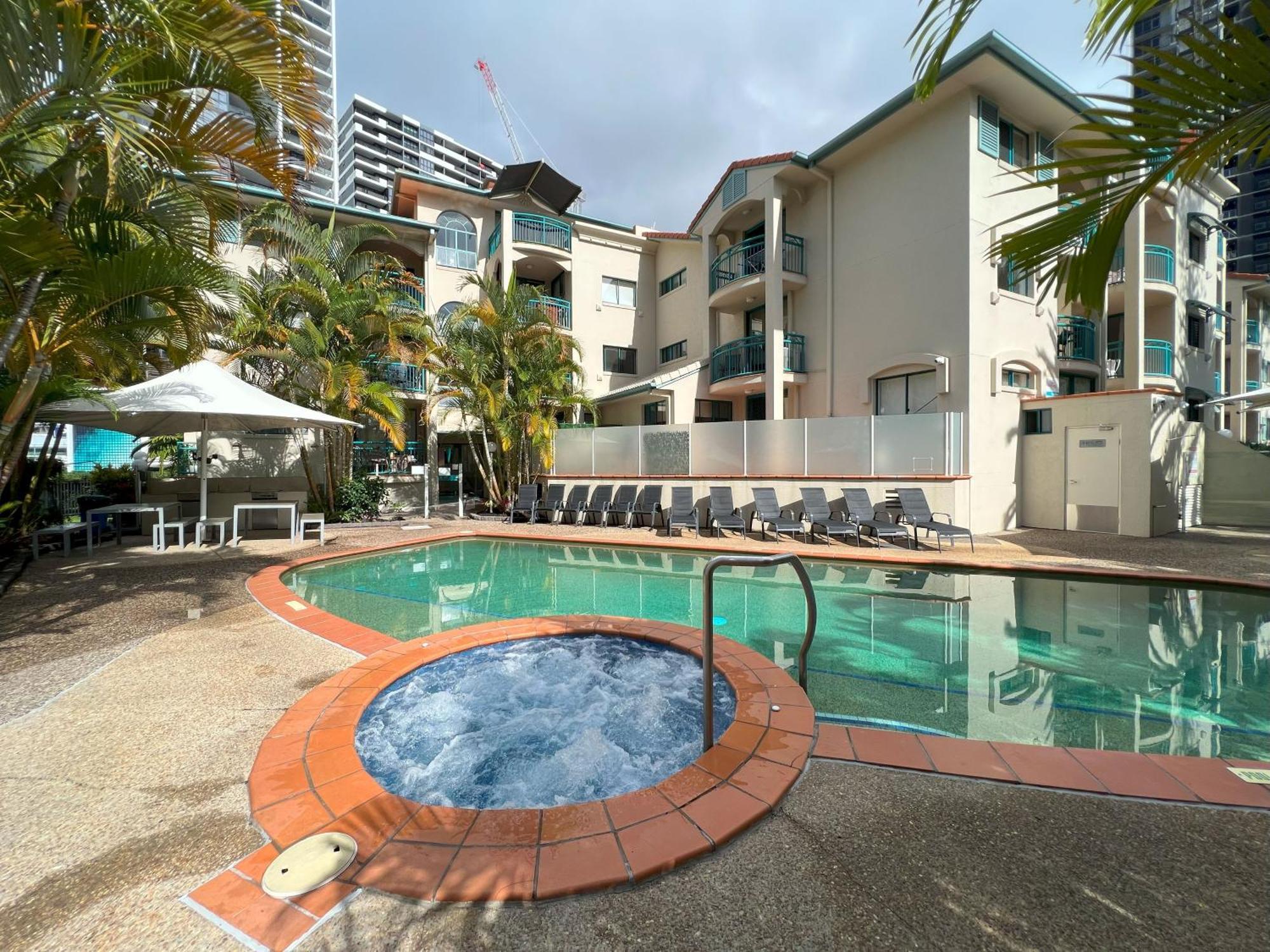 Cha Private Apts Aruba Beach Gold Coast Exterior photo