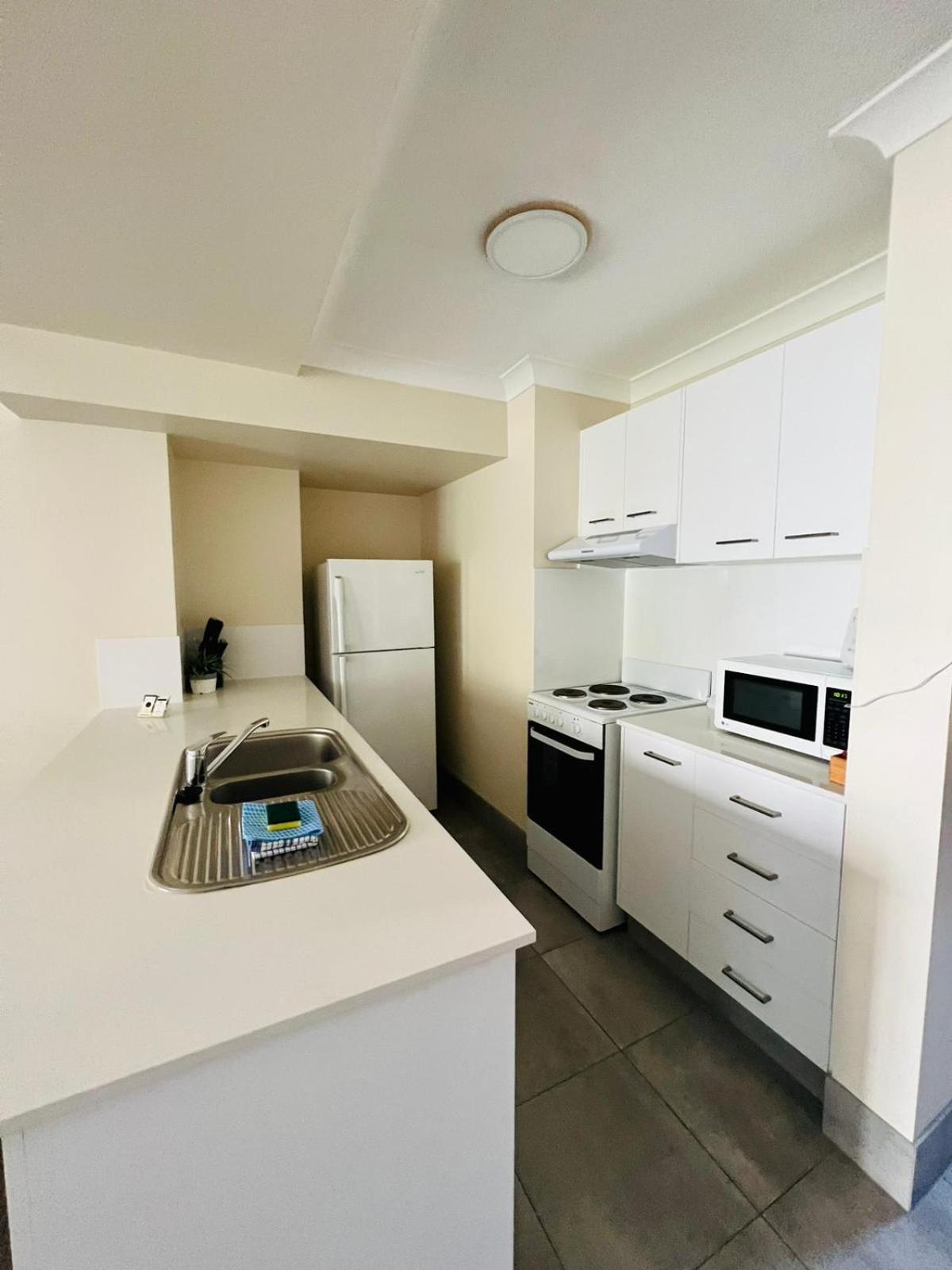 Cha Private Apts Aruba Beach Gold Coast Exterior photo