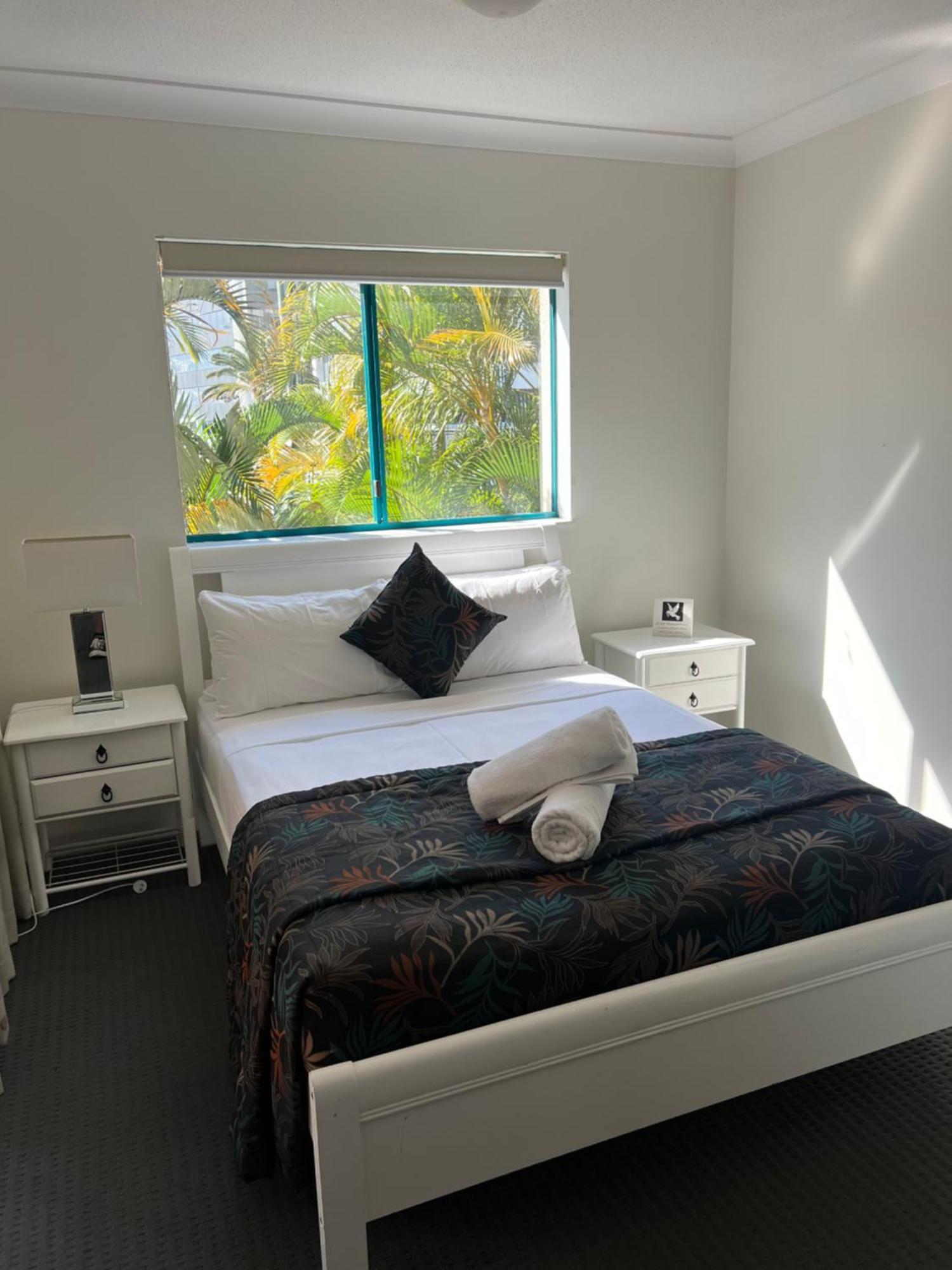 Cha Private Apts Aruba Beach Gold Coast Room photo